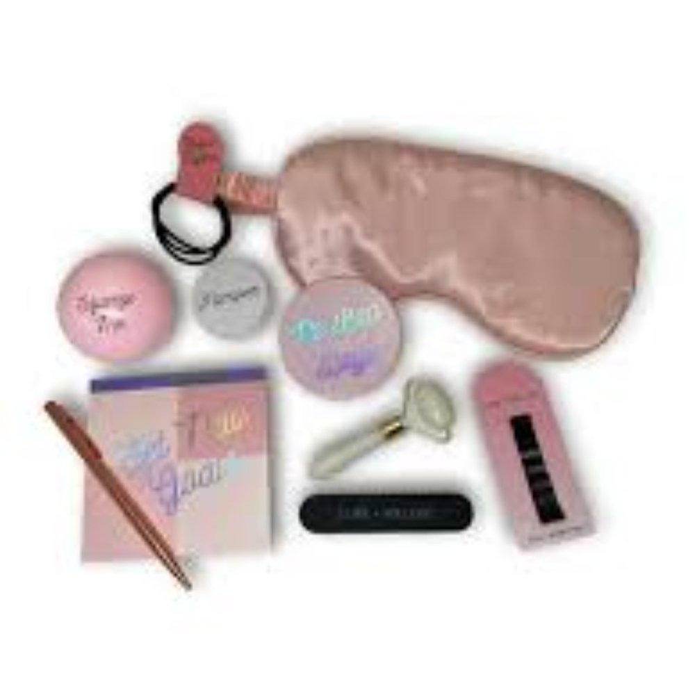 Luxe + Willow, 20pc Self-care kit, Brand New